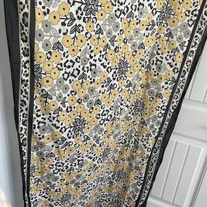 Vera Bradley “Go Wild” Oversized scarf/wrap